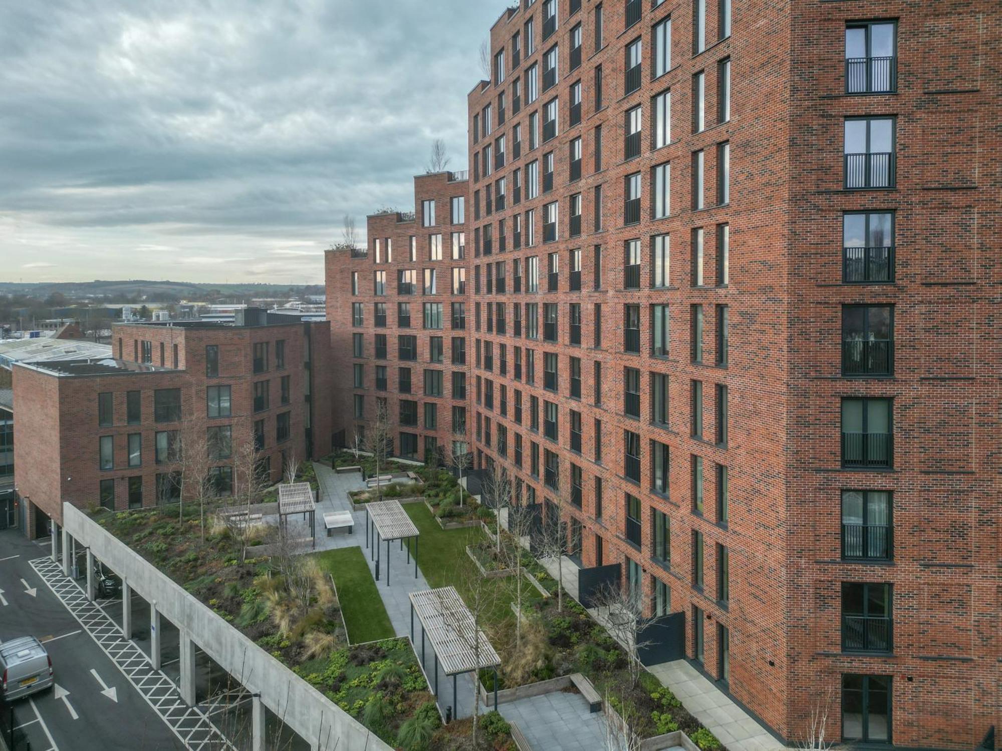 Superior 1 Bed Apartment By Leeds Train Staiton Exterior photo