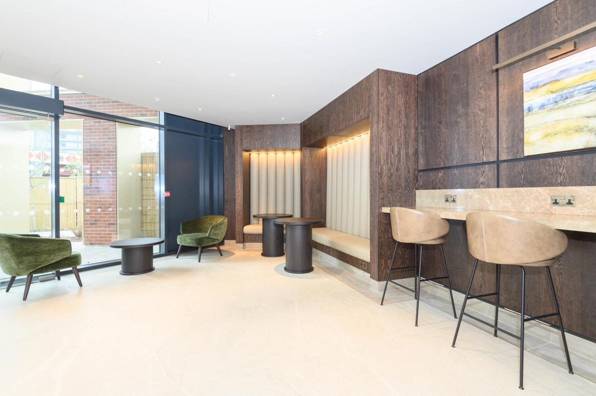 Superior 1 Bed Apartment By Leeds Train Staiton Exterior photo